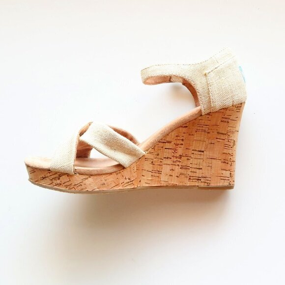 Toms Beige Canvas Ankle Strap Cork Platform Wedge Heel Sandals / Summer Shoes - Picture 9 of 16